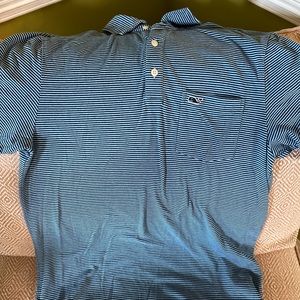 Vineyard Vines light blue and navy short sleeve collared shirt